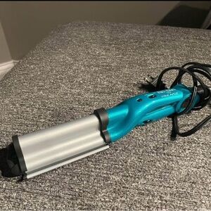 BedHead Teal and Silver Hair Waver